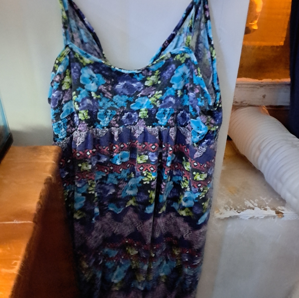 Floral Patterned Dress - Picture 4 of 12